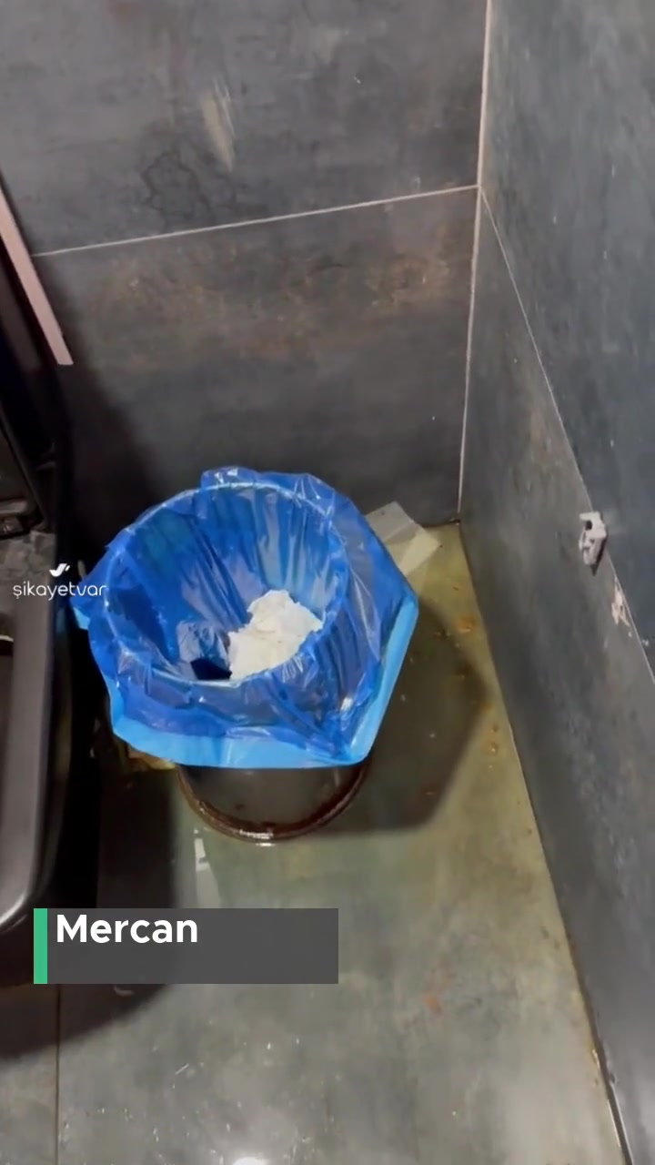 Antalya Konyaaltı Belediyesi Halka Açık Tuvaletin Hali! videonun kapak resmi