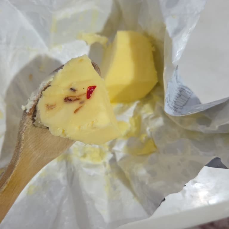 Harras Marka Tereyağında Şok Edici Yabancı Maddeler