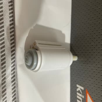 Klozet Kapağı Menteşesi Kırıldı, Yedek Parça Bulunamıyor