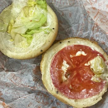 Popeyes'tan Eksik Tavuk Burger Şoku
