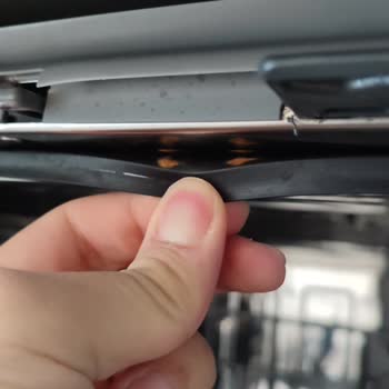 Arçelik Bulaşık Makinesi Pas Sorunu Ve İlgisiz Servis