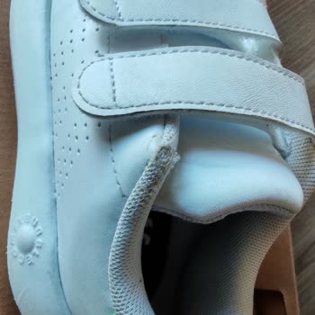 Adidas Çocuk Ayakkabısının Hızla Deforme Olması