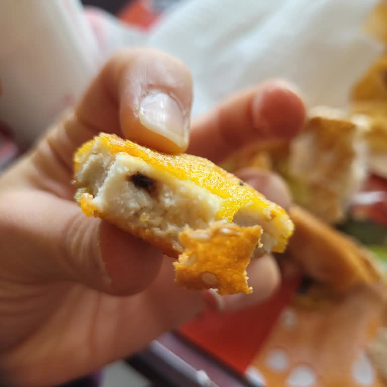 Burger King'de Şoke Eden Siyah Cisim