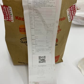Yanık Ve Kokmuş Yemek Şikayeti