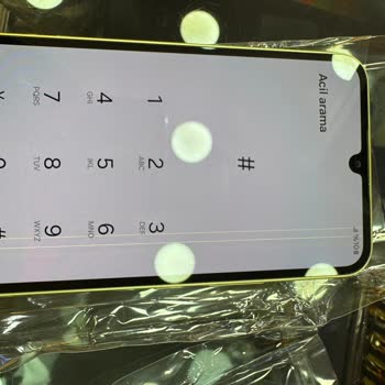 Kırık Ekranlı Ürün Ve Yetersiz Müşteri Hizmeti