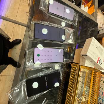 Kırık Ekranlı Ürün Ve Yetersiz Müşteri Hizmeti