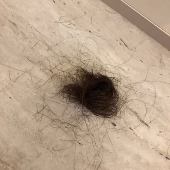 Grundig Saç Düzleştirici Saçlarımı Yaktı