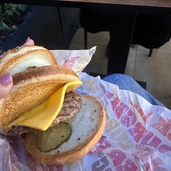 Burger King'de Sipariş Karmaşası Ve Uzun Bekleyiş