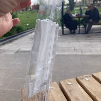 Batıkent Halk Ekmek'te Hijyen Sorunu Ve Plastik Çatal Tehlikesi