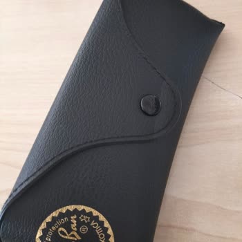 Rayban Gözlük Kılıfının Hızla Deforme Olması