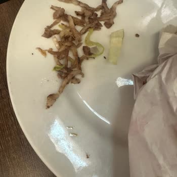 Soğuk Ve Kalitesiz Et Döner Deneyimi