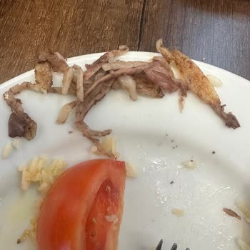 Soğuk Ve Kalitesiz Et Döner Deneyimi