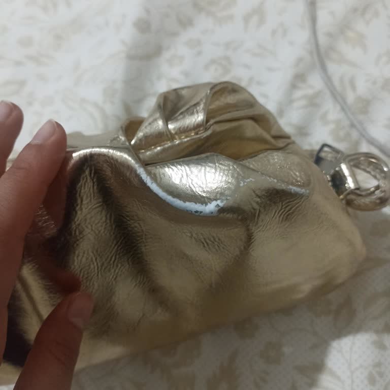 İlk Kullanımda Hayal Kırıklığı: Kalitesiz Çanta