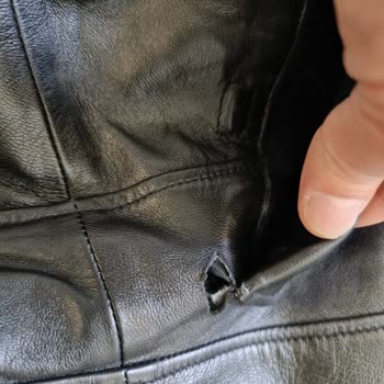 Derimod Trençkot: Kalitesiz Ürün Ve İlgisiz Hizmet