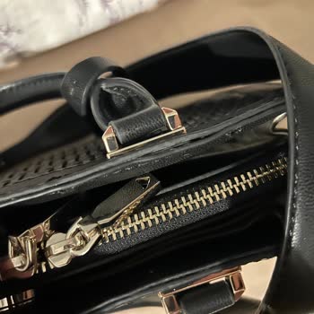 Guess Çantanın Saplarındaki Açılma Sorunu