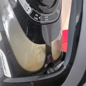 Tefal Ütüden Sızan Su Kıyafetleri Mahvediyor