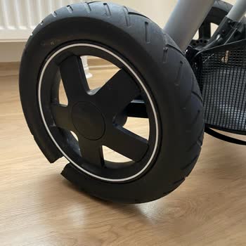 Maxi-Cosi Bebek Arabası Tekerlek Sorunu