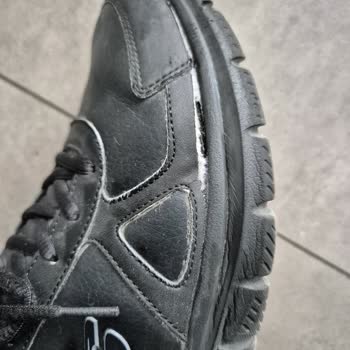Ofis İçin Alınan Skechers Ayakkabıda Beklenmedik Kalite Sorunu