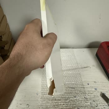 Bozuk Ekran Ve İlgisiz Müşteri Hizmeti