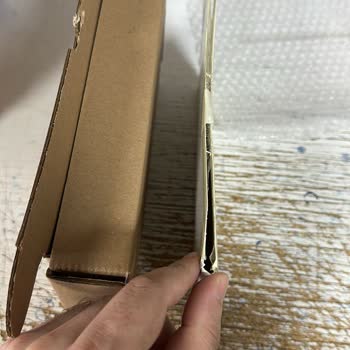 Bozuk Ekran Ve İlgisiz Müşteri Hizmeti