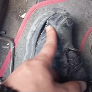 Nike Ayakkabım Yırtıldı, Değişim Talep Ediyorum!