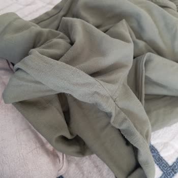 Keten Pantolonun Renk Atması Ve Tüylü Görünümü