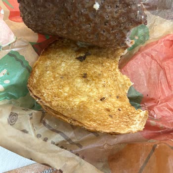 Burger King'de Hayal Kırıklığı: Yanmış Et Ve Eksik Malzemeler!