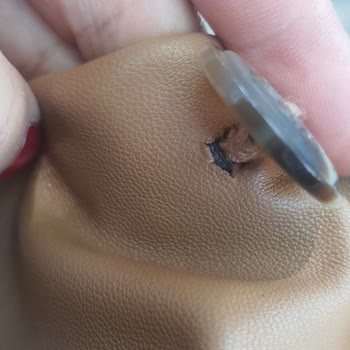 Derimod Ceketindeki Üretim Hatası Ve Yetersiz Müşteri Hizmeti
