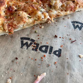 Pidem Restaurant Yemekte Kemik Parçası Ve İlgisiz Çalışanlar!