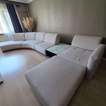 Kırışık Koltuklar Ve Yetersiz Müşteri Hizmeti