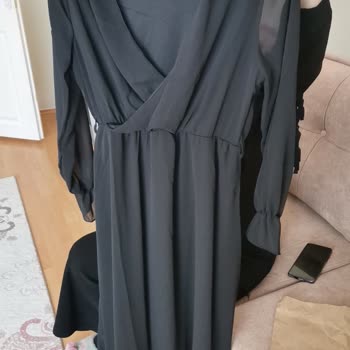 Sipariş Ettiğim Elbise Yerine Farklı Ürün Gönderdiler Muhatap Bulamıyorum