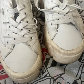 Aldığım Sneaker'ın Tabanı Yırtıldı, Boyner Sorunumu Çözmüyor