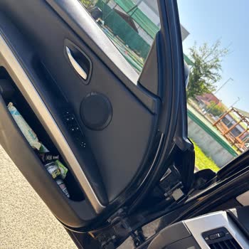 Araç Muayenesi Sonrası Kapı Hoparlöründe Hasar Oluştu