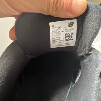 New Balance U9060BLK Modelinde Domuz Derisi Kullanılması Şaşkınlığı