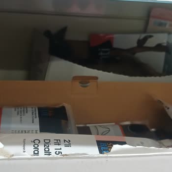 A101 Mağazasında Sokak Hayvanları Nedeniyle Hijyen Sorunu Yaşanıyor