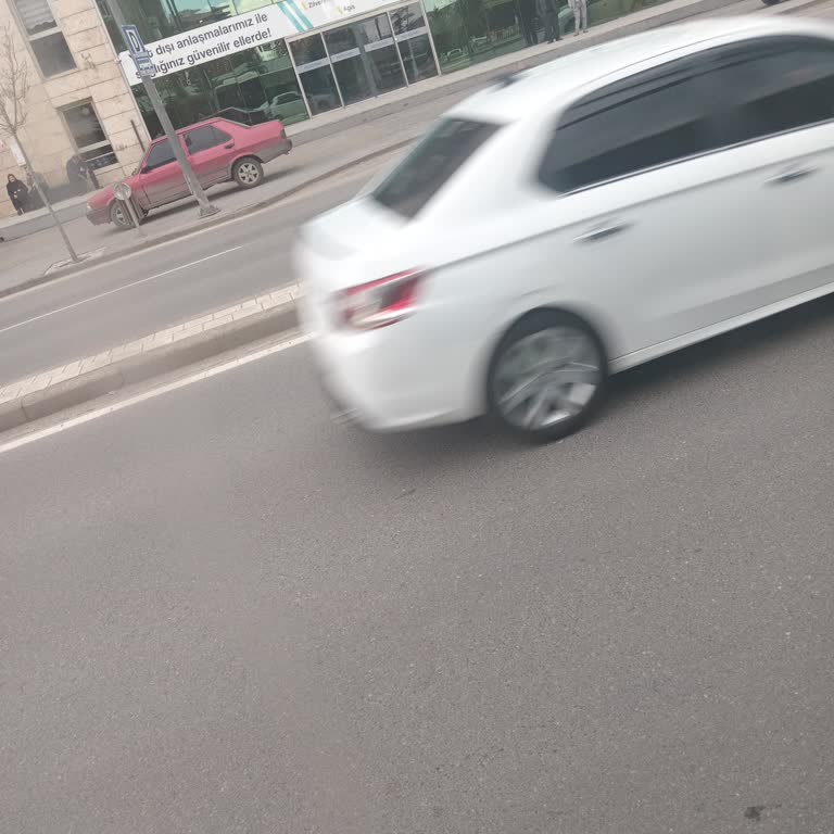 Sivas Numune Hastanesi Durağında Otobüsler Neden Gelmiyor