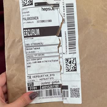 Farklı Numaralı Ayakkabı Gönderildi, Destek Hattı Yanıtsız Kaldı