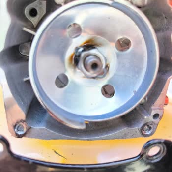 Yeni Alınan Tırpan Makinesinde Parça Kırılması Ve İade Sürecinde Gecikme