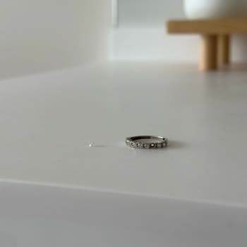 Altınbaş'tan Alınan Pırlanta Yüzüğün Taşları İki Kez Düştü, Çözüm Bekliyorum