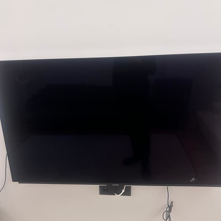 Garanti Süresi Dolmadan Ekranda Yaşanan Sorun Ve Yüksek Değişim Ücreti