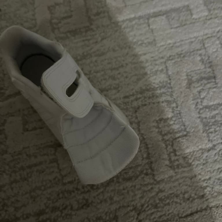 Adidas Çocuk Ayakkabısında Cırt Sorunu Ve Değişim Mağduriyeti