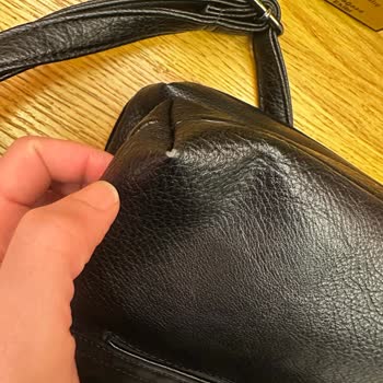 Derimod Çantam 1 Ayda Soyuldu, Garanti Kapsamı Dışında Bırakıldı