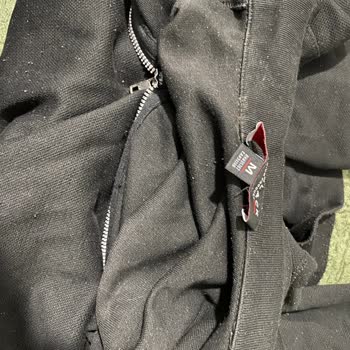 Yeni Alınan Sweatshirtte Renk Solması Ve Tüylenme Sorunu Red Edildi