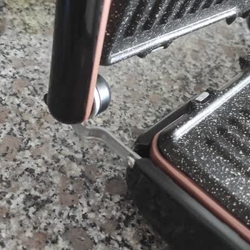 Tost Makinesi İadesi İçin Kargo Firması Ürünü Almaya Gelmedi