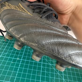 Yüksek Fiyatlı Mizuno Kramponun Konforsuzluğu Ve Garanti Sürecinde Mağduriyet