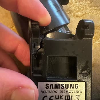 Yeni Alınan Süpürgenin Parçası Kısa Sürede Sürekli Çıkıyor Servis Çözüm Sunmuyor