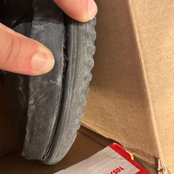 FLO'dan Aldığım Ayakkabı Defolu Çıktı, Sorunum Çözülmedi