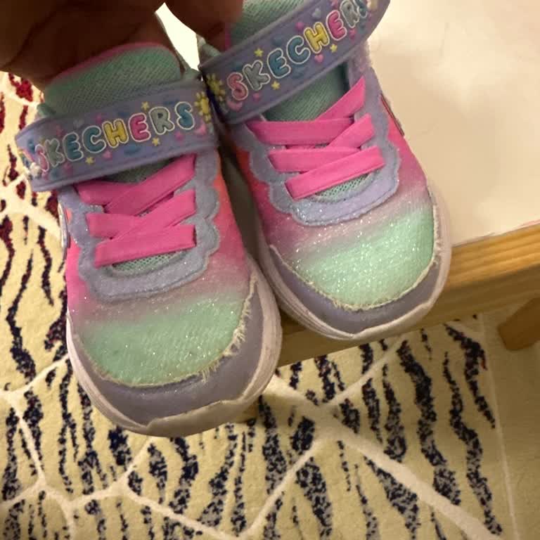 Skechers Ayakkabının 2 Günde Dikişlerinin Açılması Ve Değişim Sorunu