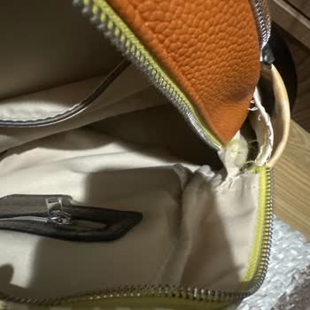 Garanti Süresi Ve İlgisizlik Nedeniyle Mağdur Oldum: Derimod Çantamda Dikiş Problemi