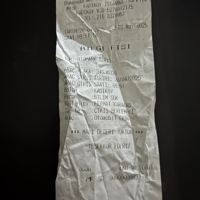 Otopark Fişi Bırakıldı, Ne Ücret Belli Ne Muhatap Var